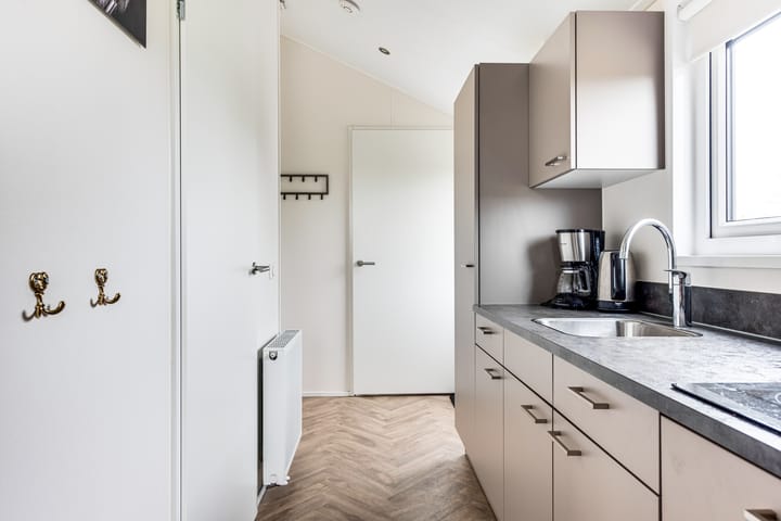 Photo 9 of Burgemeester Dalenbergstraat 50-811A