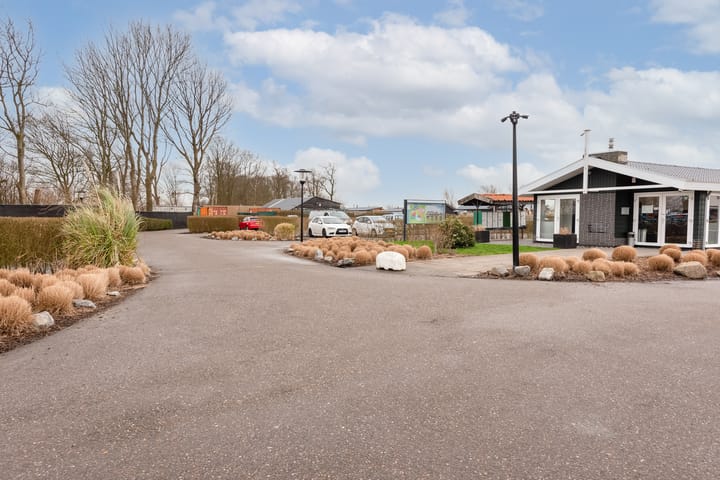 Photo 32 of Burgemeester Dalenbergstraat 50-811A