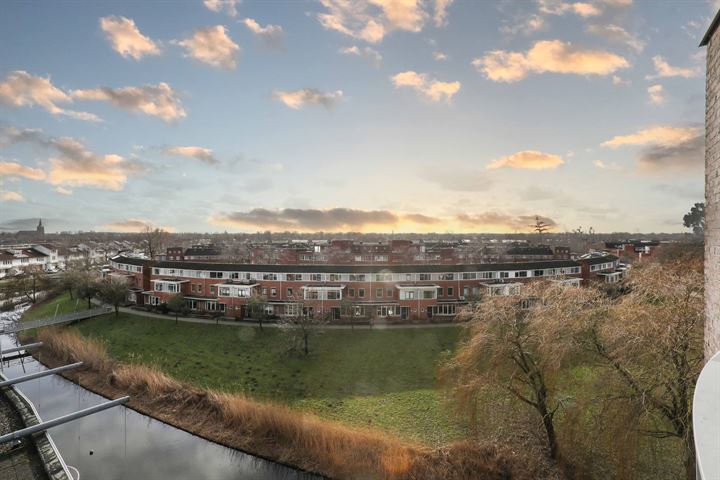 Bekijk foto 6 van Regenboog 28