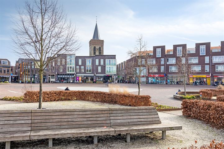 View photo 27 of Evertsenstraat 69