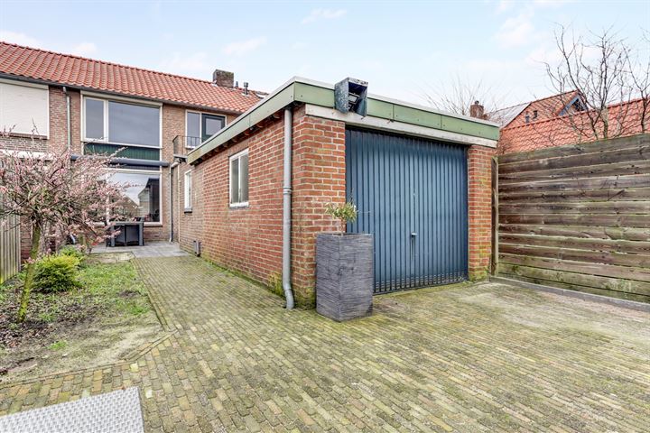 Bekijk foto 31 van Deensestraat 4