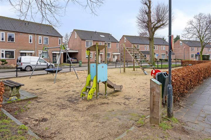 Bekijk foto 34 van Bernardusstraat 34