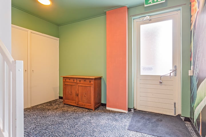 Bekijk foto 6 van Spoorstraat 8-F