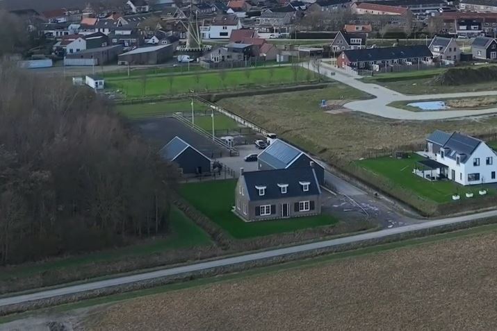 View photo 82 of Zandweg 18