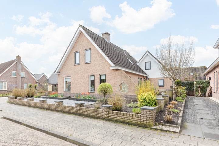 Bekijk foto 4 van Meester Baasstraat 5