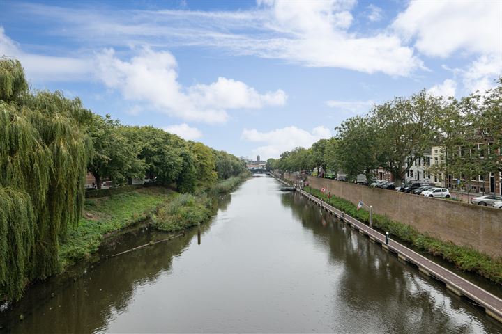 Bekijk foto 39 van Koninginnenlaan 6