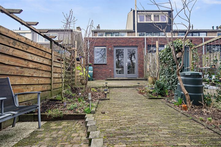 View photo 33 of Goudenregenstraat 120