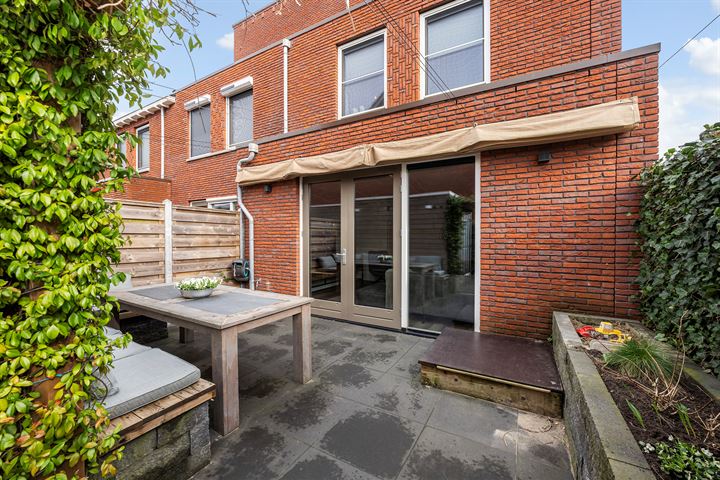 Bekijk foto 39 van Regelandisstraat 1