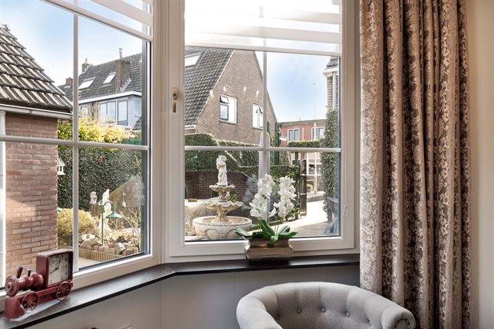 Bekijk foto 18 van Bloemstraat 26