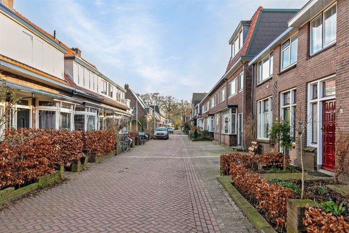 Bekijk foto 40 van Bloemstraat 26