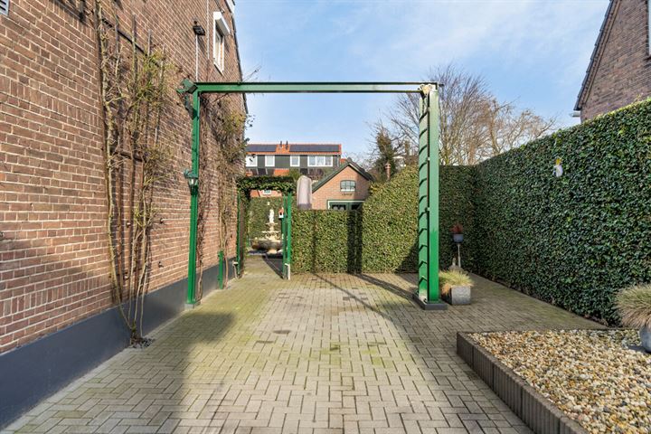 Bekijk foto 35 van Bloemstraat 26