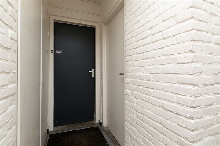 View photo 18 of Scherhemstraat 61