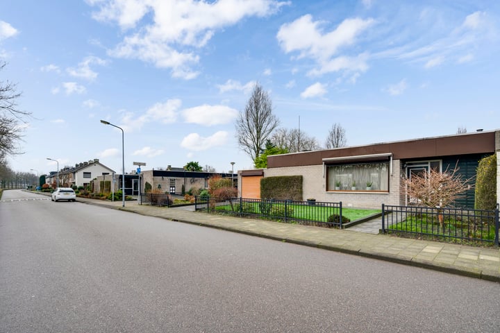 Bekijk foto 2 van Thornstraat 173