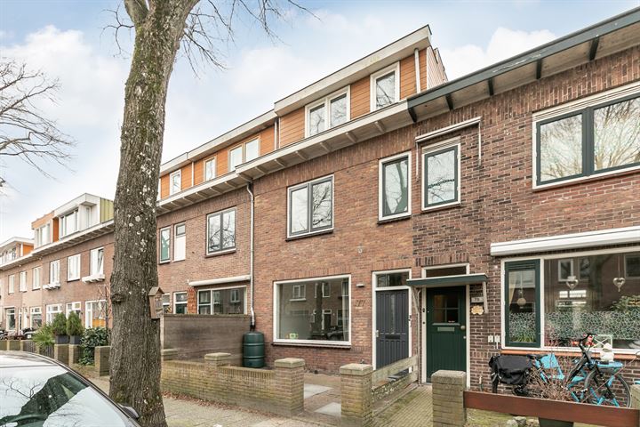 Bekijk foto 1 van Rijnstraat 77