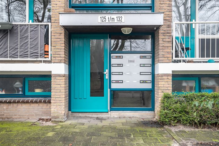 Bekijk foto 4 van Holwerdalaan 130