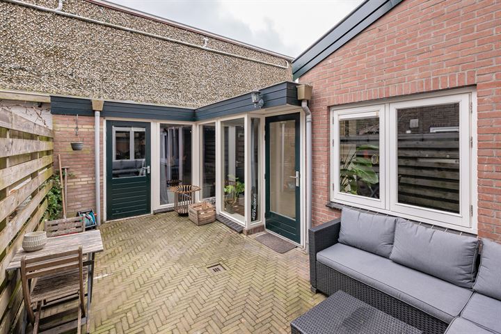 Bekijk foto 31 van St. Vitusstraat 12