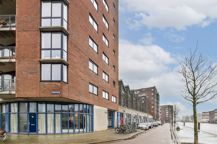 View photo 2 of Visseringstraat 69