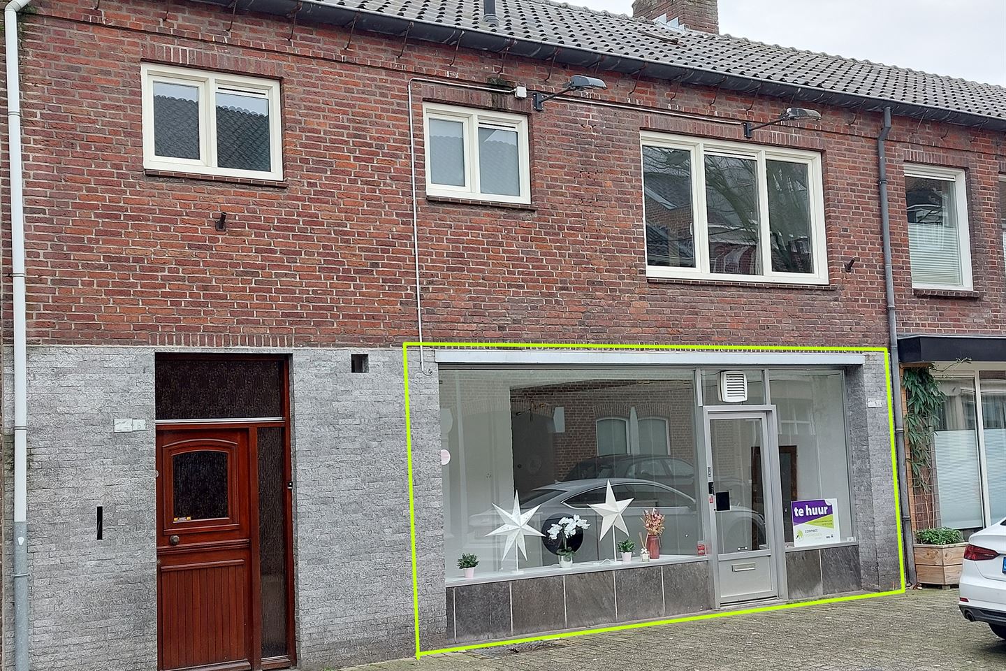 View photo 1 of Patersstraat 24-A