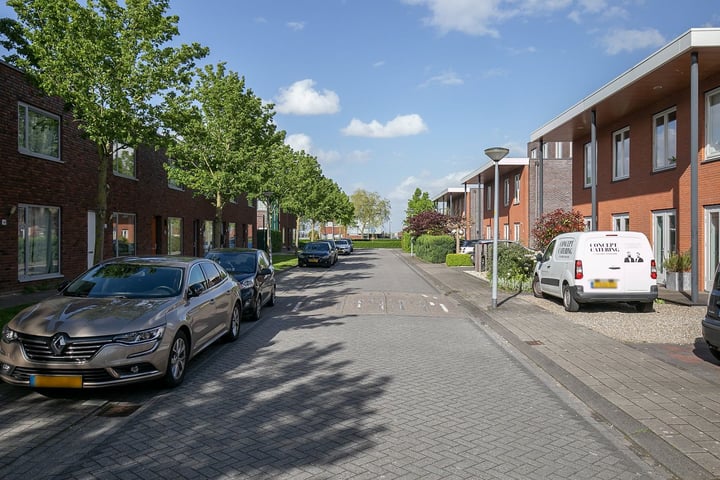 View photo 28 of Vooronder 12