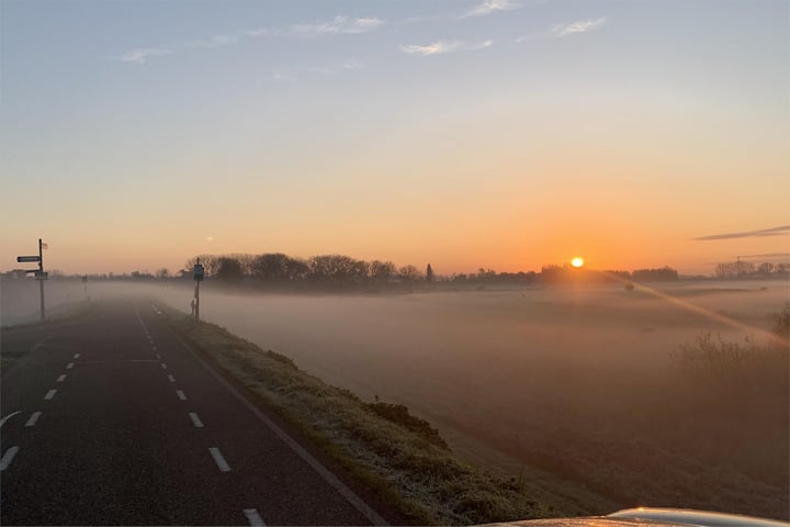 Bekijk foto 38 van Waalbandijk 110