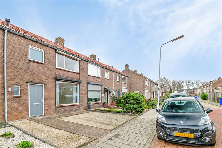 Bekijk foto 38 van van Cantfortstraat 14