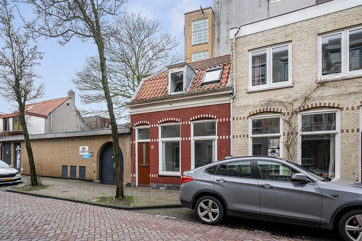 Bekijk foto 2 van Kamperstraat 74