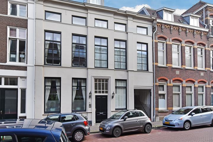 View photo 3 of Willemstraat 7