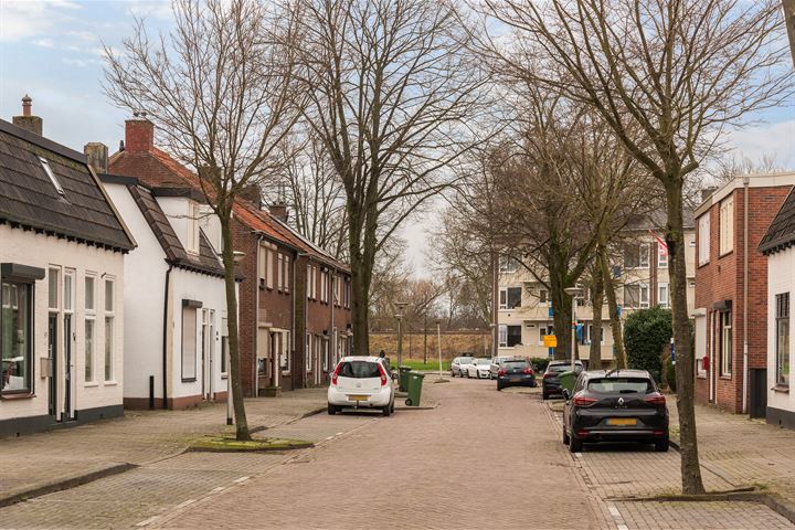 Bekijk foto 32 van Rigtersbleekstraat 52