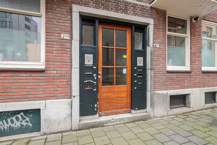 Bekijk foto 6 van Roo-Valkstraat 2-D