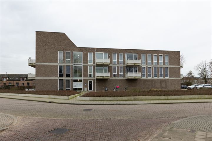 Bekijk foto 2 van Landbouwstraat 7-05