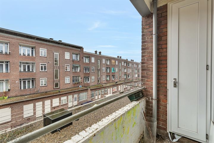 Bekijk foto 19 van Van Oestendestraat 37-C