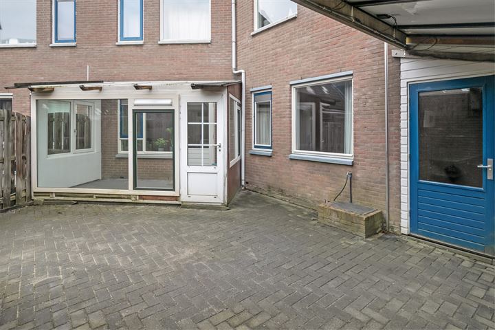 Bekijk foto 22 van Volendamstraat 18