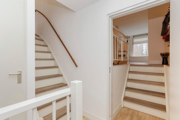 Foto 20 van Oost Buurtstraat 6-E