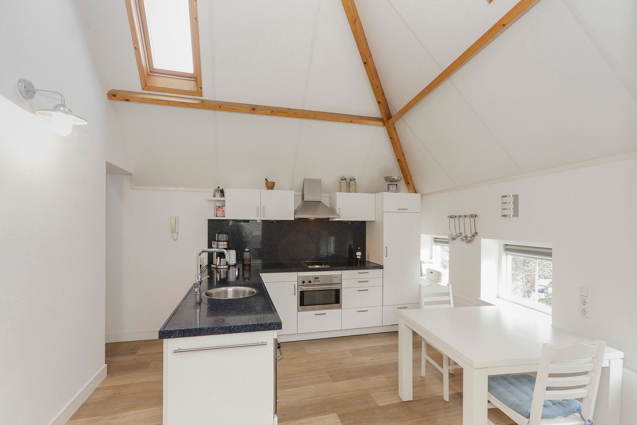 Foto 27 van Oost Buurtstraat 6-E