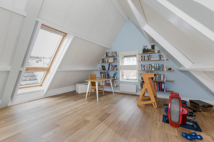 Foto 39 van Oost Buurtstraat 6-E