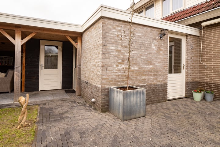 View photo 52 of Johannes Kamphuisstraat 58