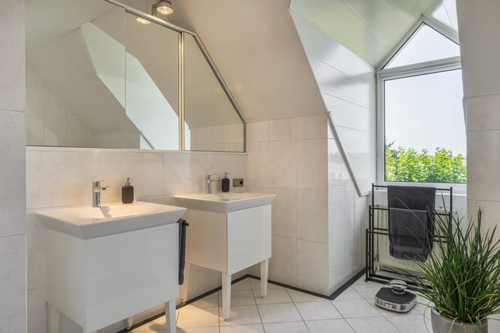 Foto 31 van Molenstraat 141