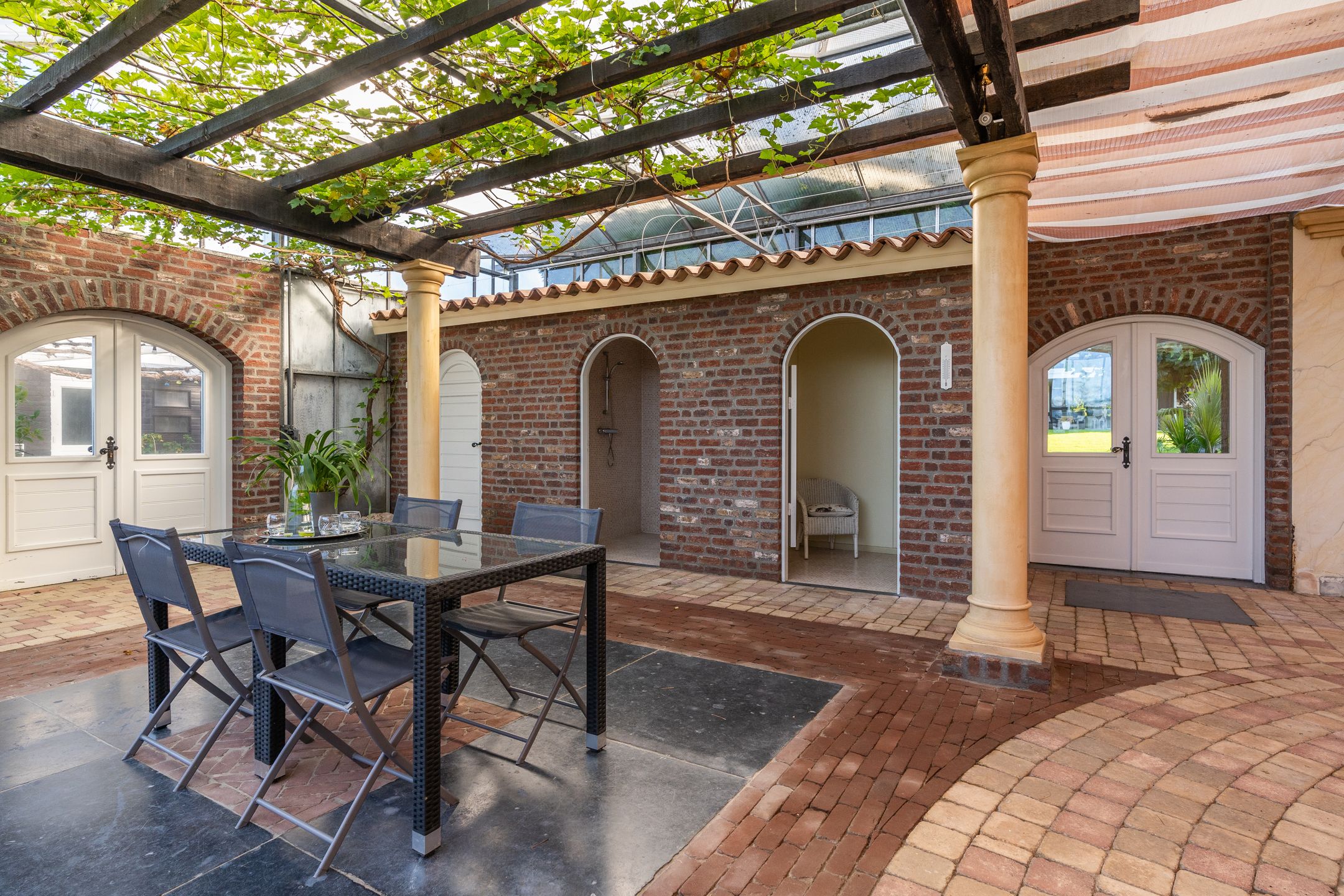 Foto 45 van Molenstraat 141