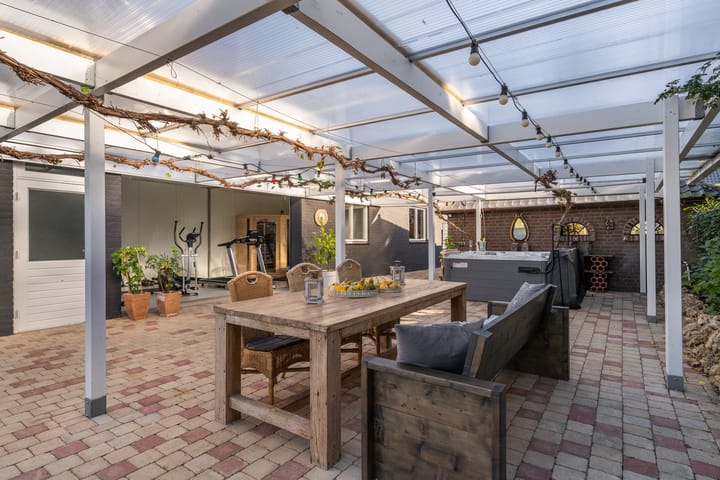 Foto 46 van Molenstraat 141