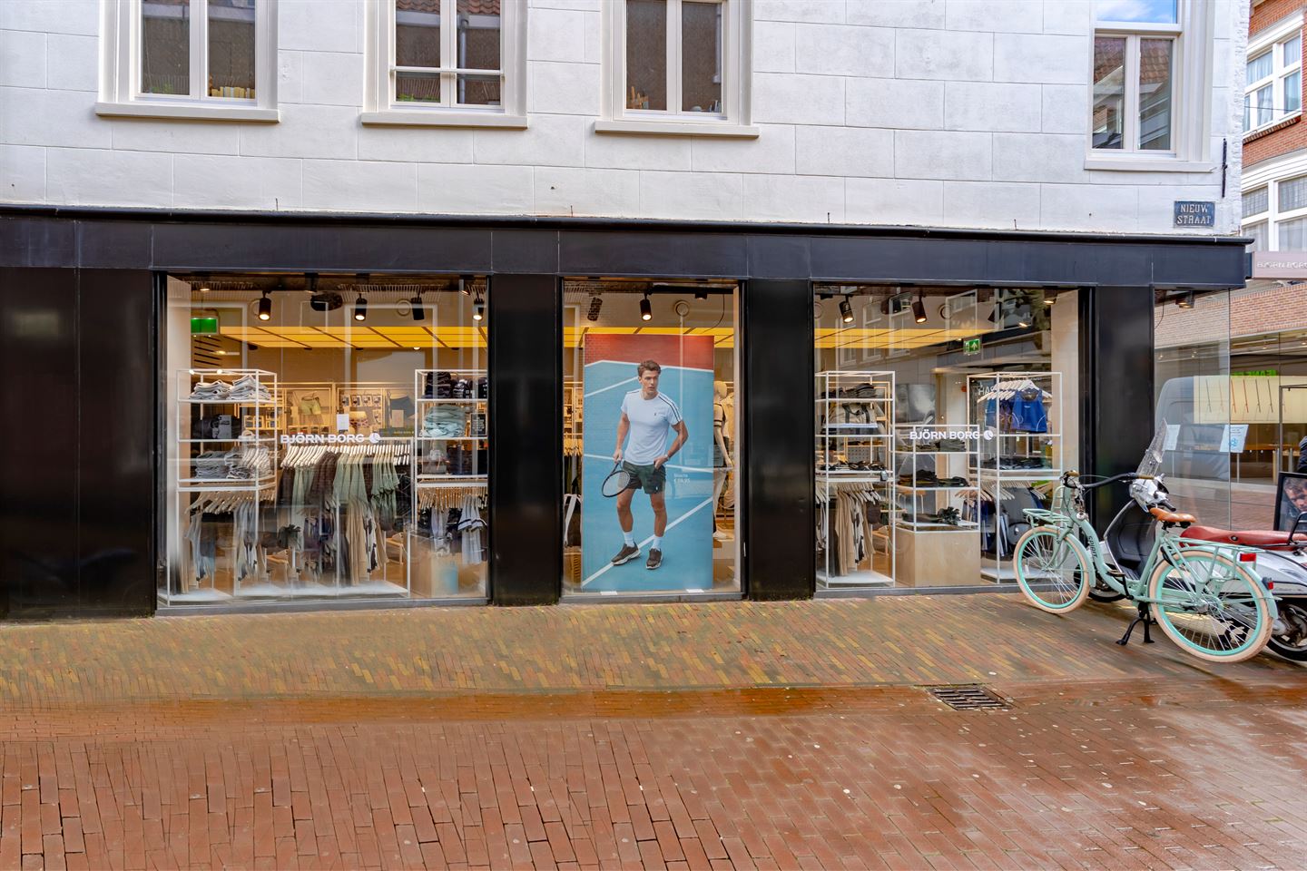 View photo 2 of Grote Houtstraat 102