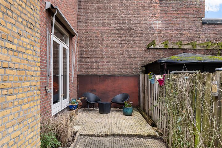 View photo 17 of Graaf Jan van Nassaustraat 4