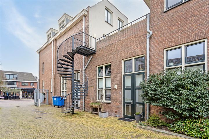 View photo 24 of Hoofdstraat 34-C