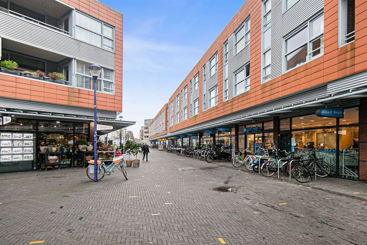 Bekijk foto 36 van Kometenstraat 36