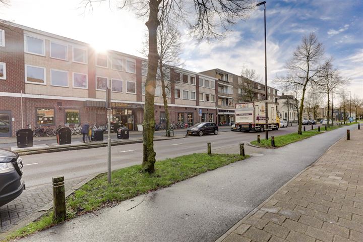 Bekijk foto 5 van Montaubanstraat 94