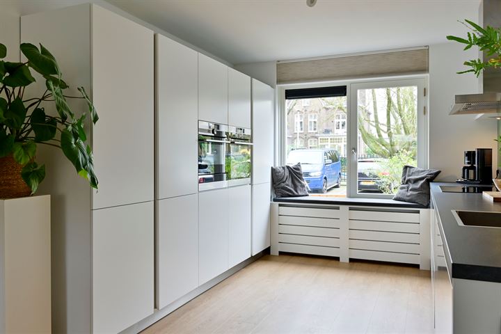 View photo 8 of Paulus Borstraat 28-D