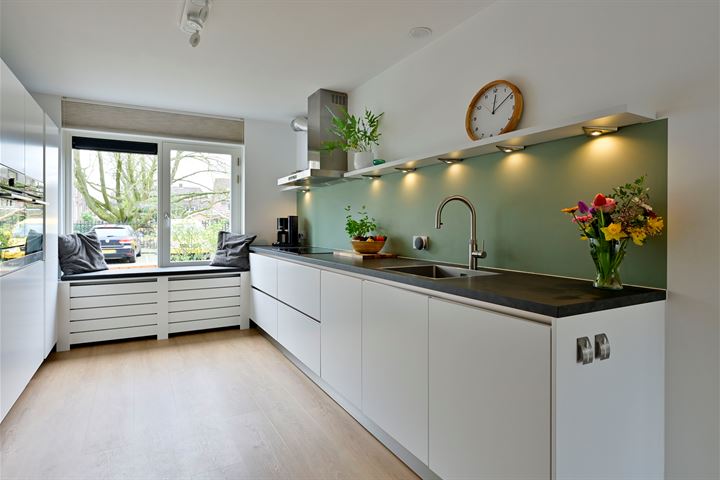 View photo 9 of Paulus Borstraat 28-D