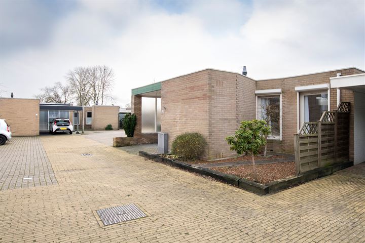 Bekijk foto 32 van Deverbrink 122