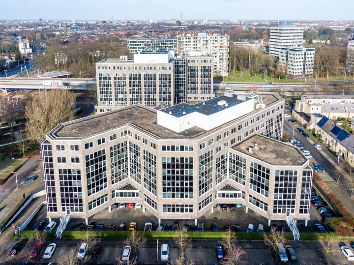 Moeder Teresalaan 100