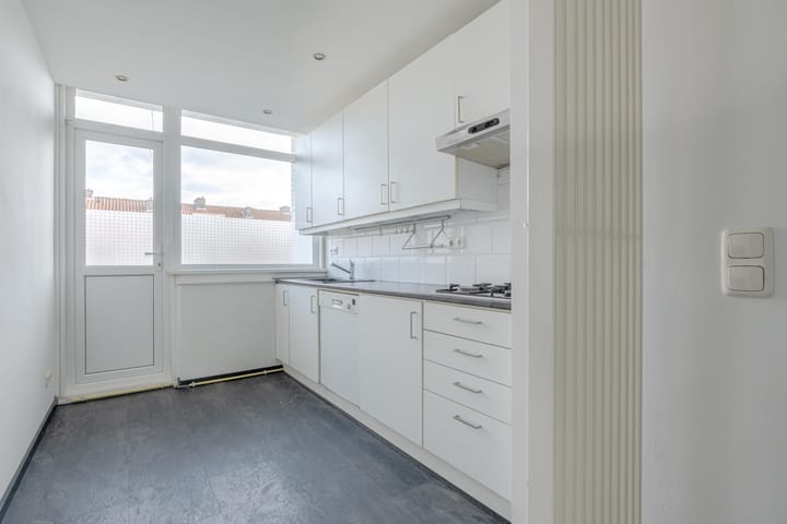 Photo 11 of Aalscholverstraat 20-C