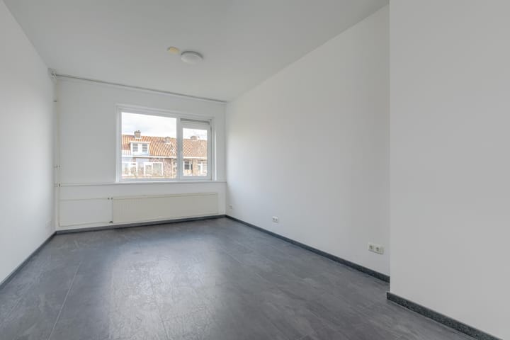 Photo 9 of Aalscholverstraat 20-C